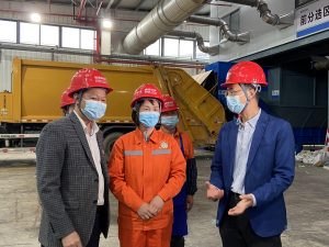 二十大代表蔡月英走进低值可回收物分拣中心分享 | 为高颜值厦门贡献力量